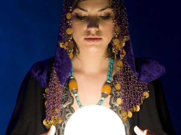 Falcı (Medyum) Mehtap