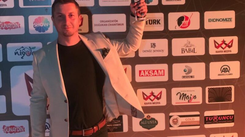 Turuncu Fal Cafe 2019 Türkiye Vizyon Ödülleri